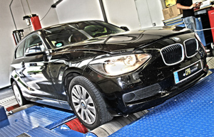 El BMW 120d en el banco de pruebas con el PowerBox