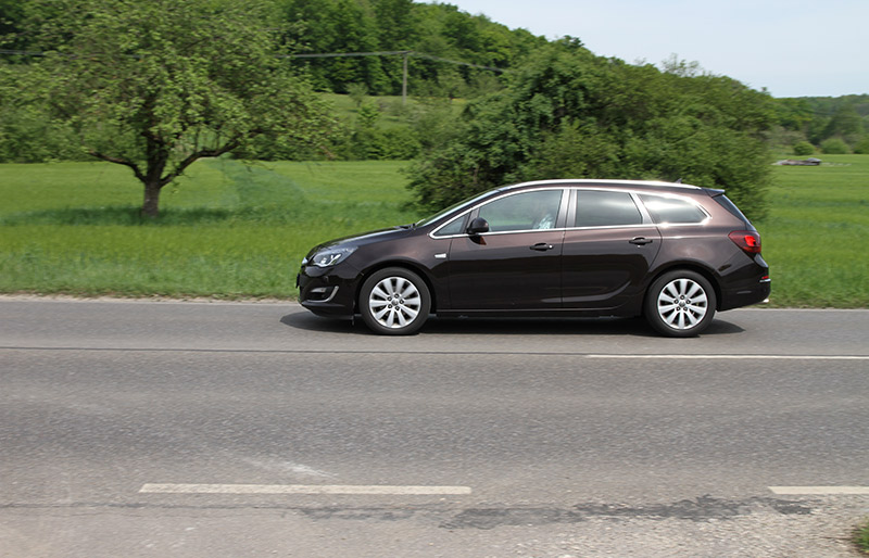 The Opel Astra en modo carrera